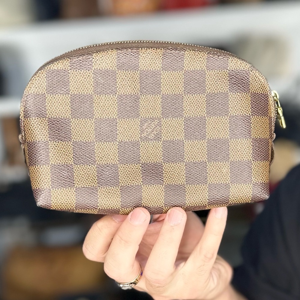 LV DAMIER COSMETIC POUCH